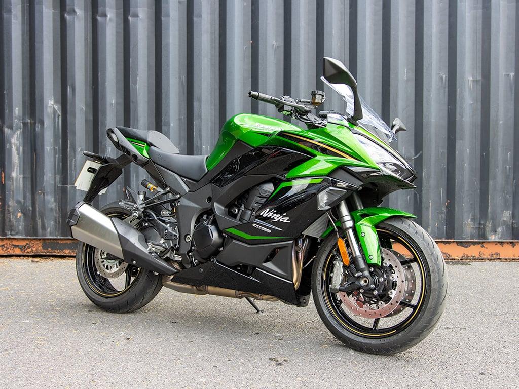 Ninja ZX-4R トリックスター政府認証スリップオンマフラー